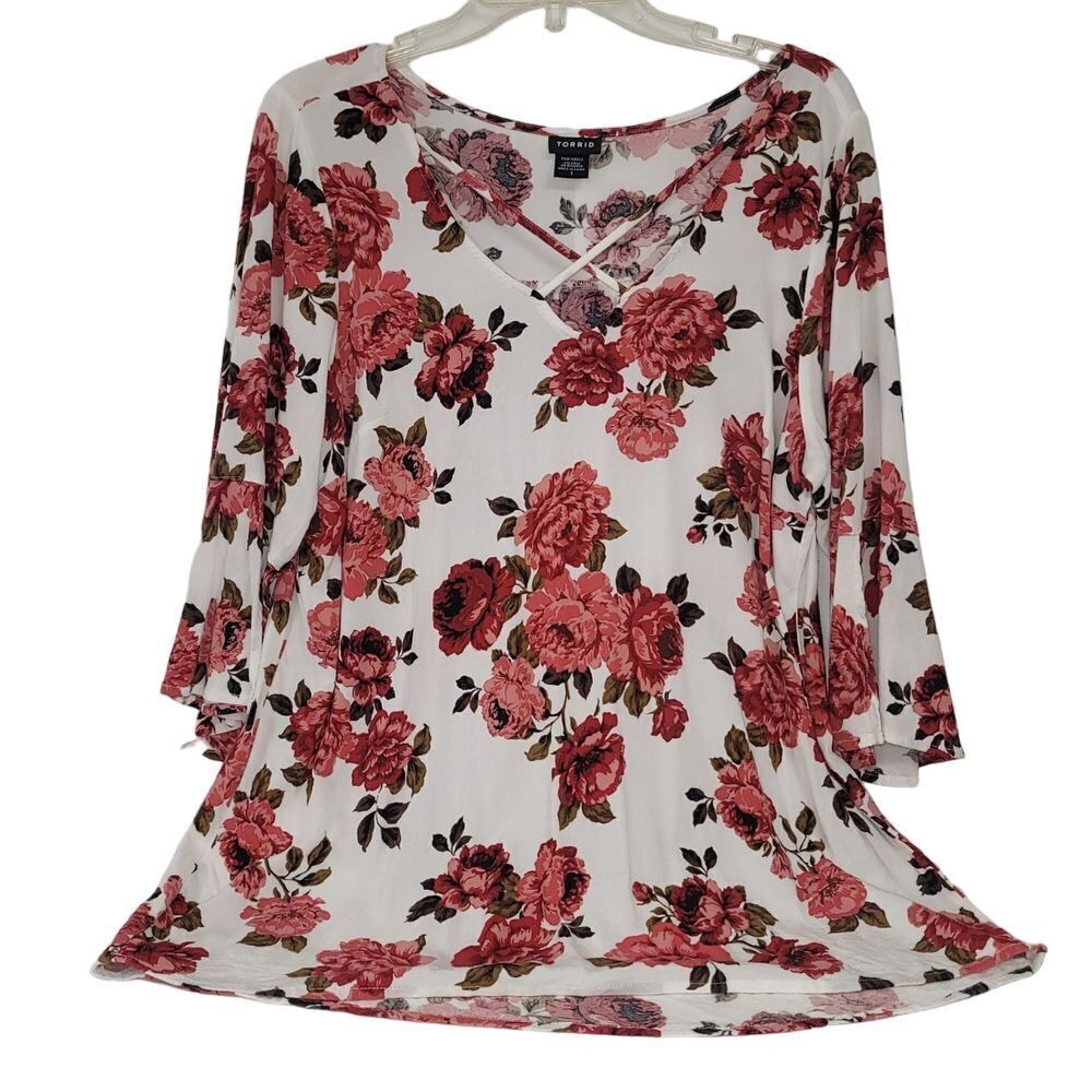 Torrid Womens Size1 Floral Top Boho Summer Beachy Vacation Work Prairie Flowy